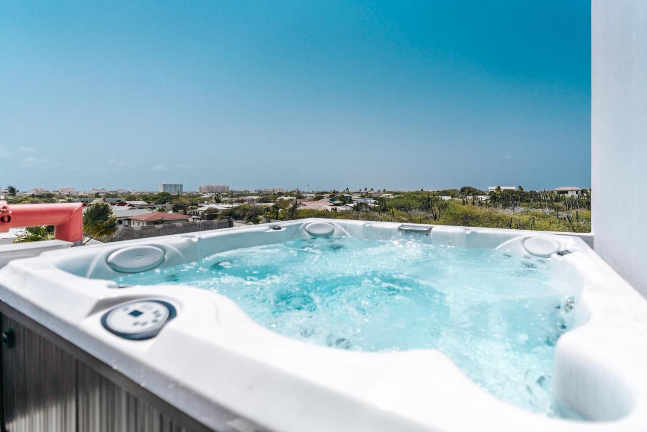 Gray Door Apartments - Adults Only Palm Beach Eksteriør billede